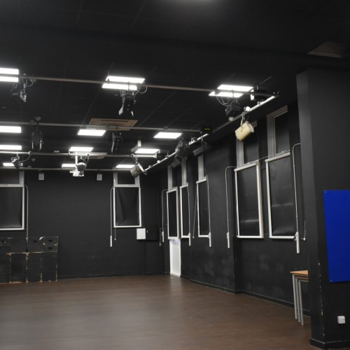 Drama Studio B8