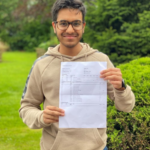 A Level Results Day 2023 (7)